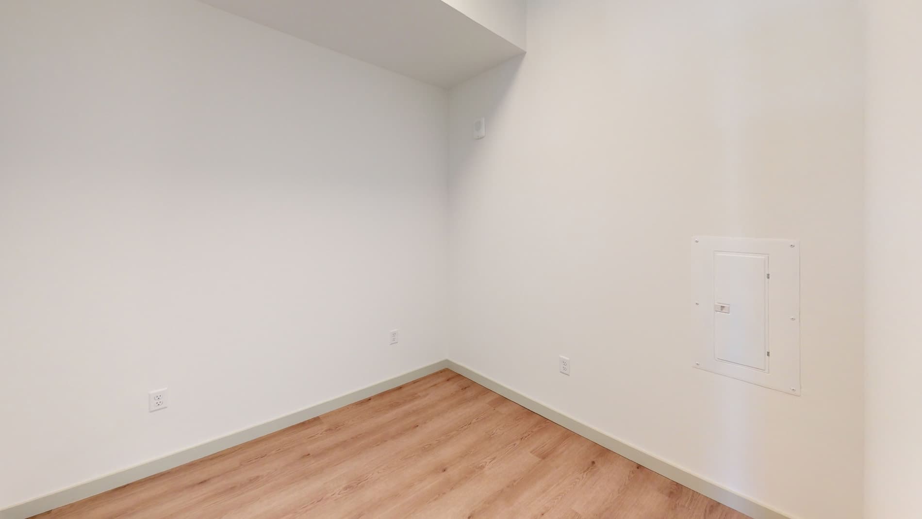 101 N Meridian 4 of 5