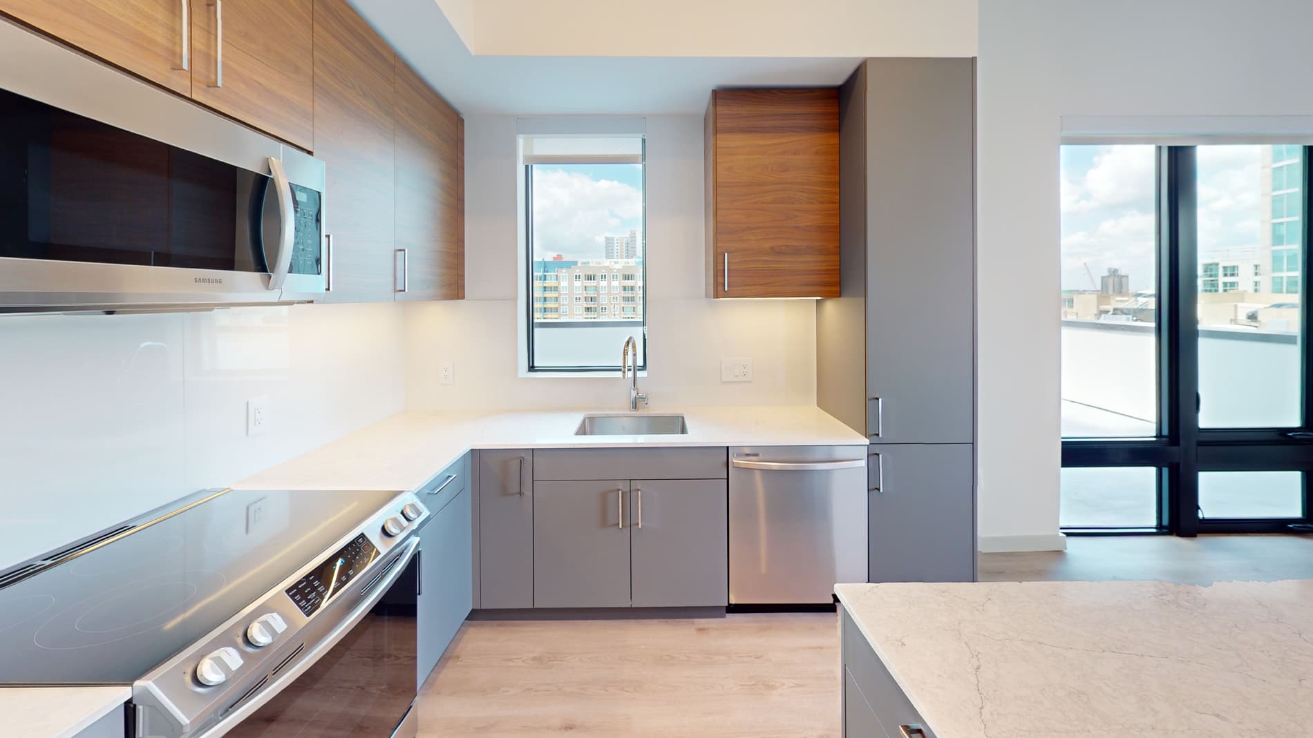 101 N Meridian 1 of 4