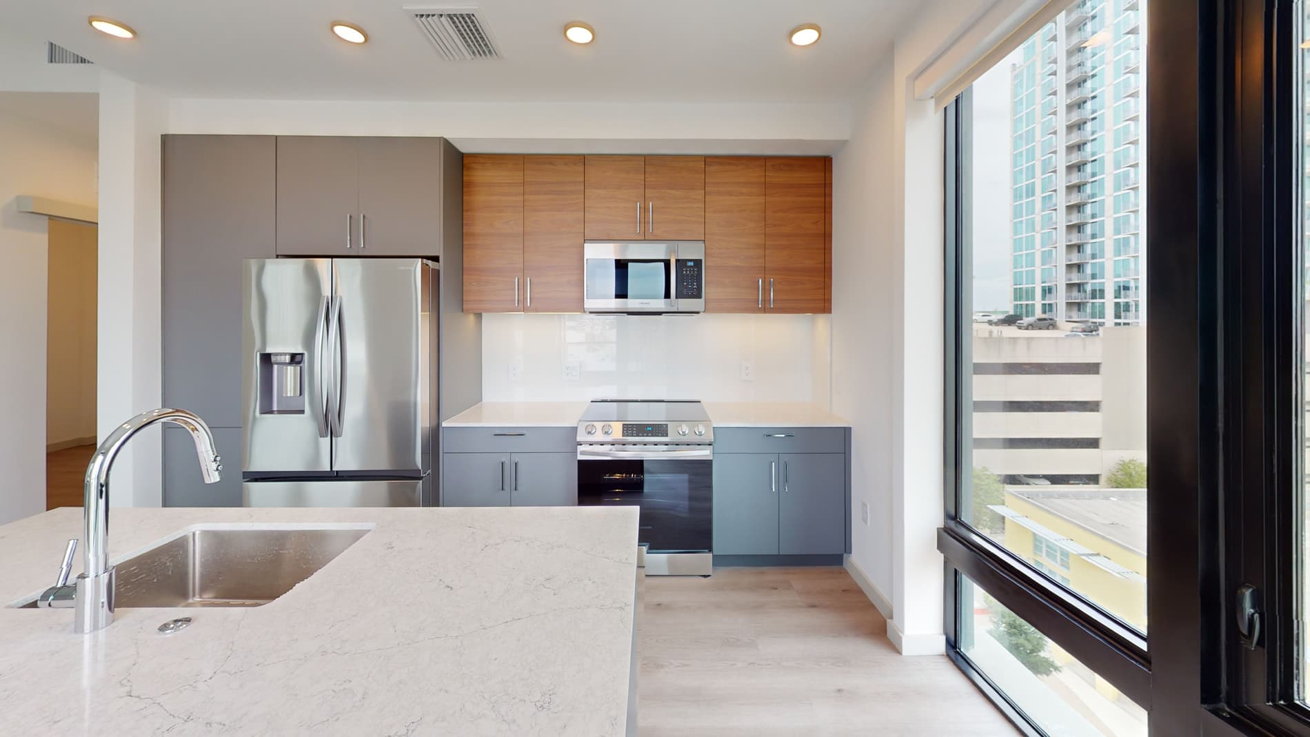 101 N Meridian 1 of 5