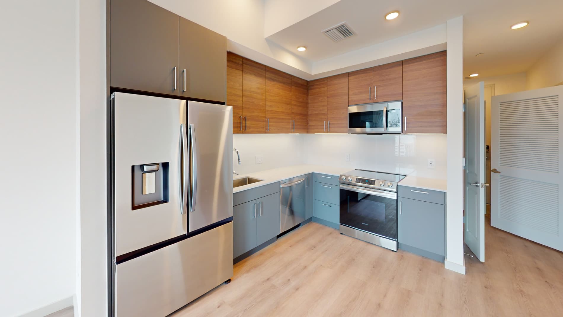 101 N Meridian 1 of 4
