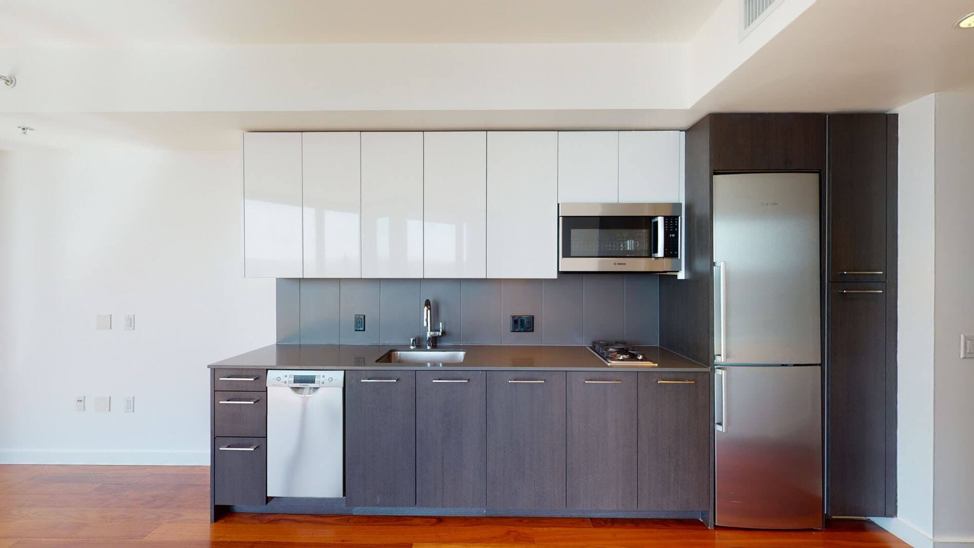 399 Fremont 1 of 4