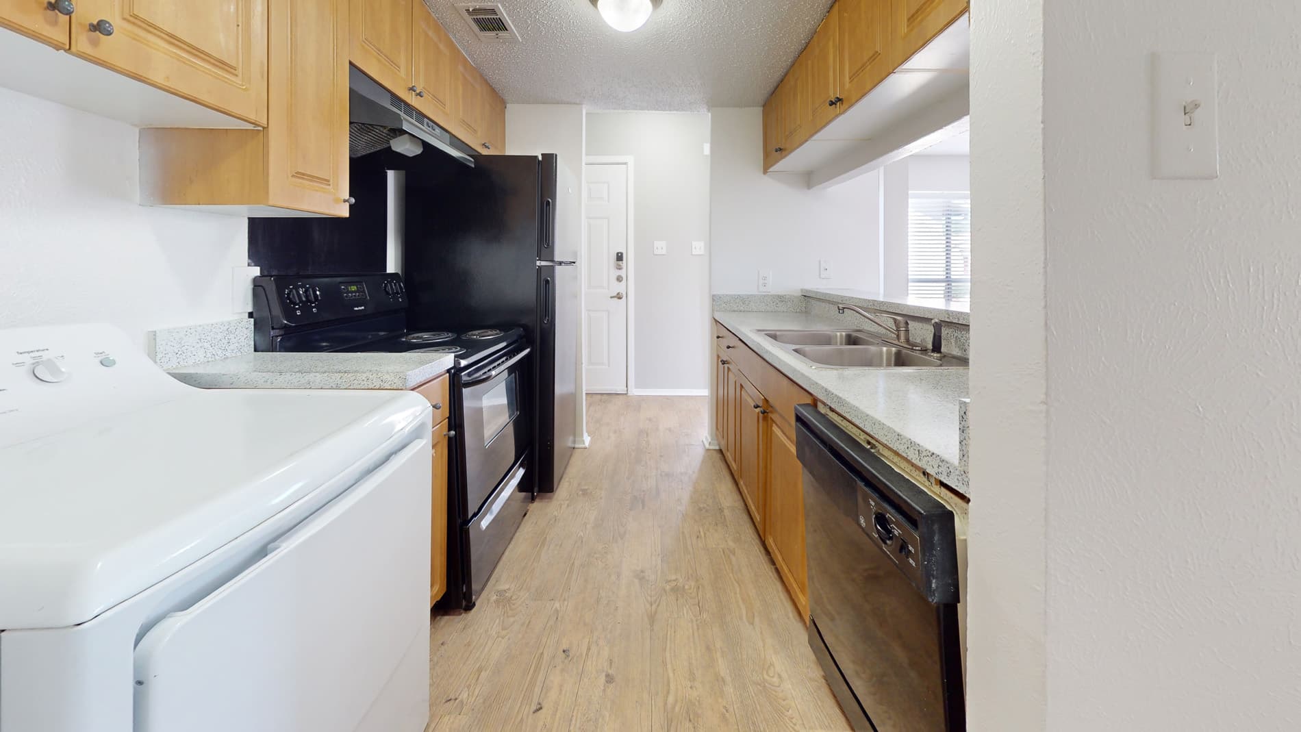 Addison Apartments at the Park 1 of 5