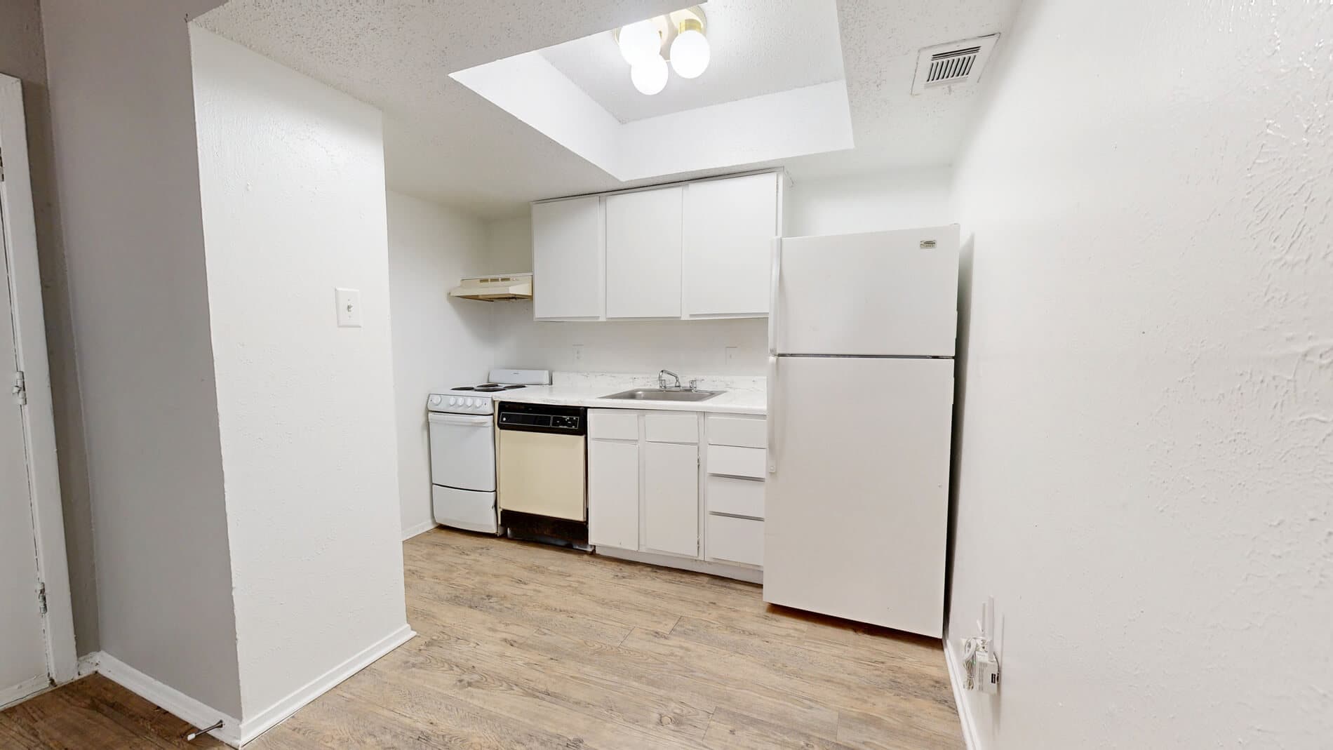 Addison Apartments at the Park 1 of 5