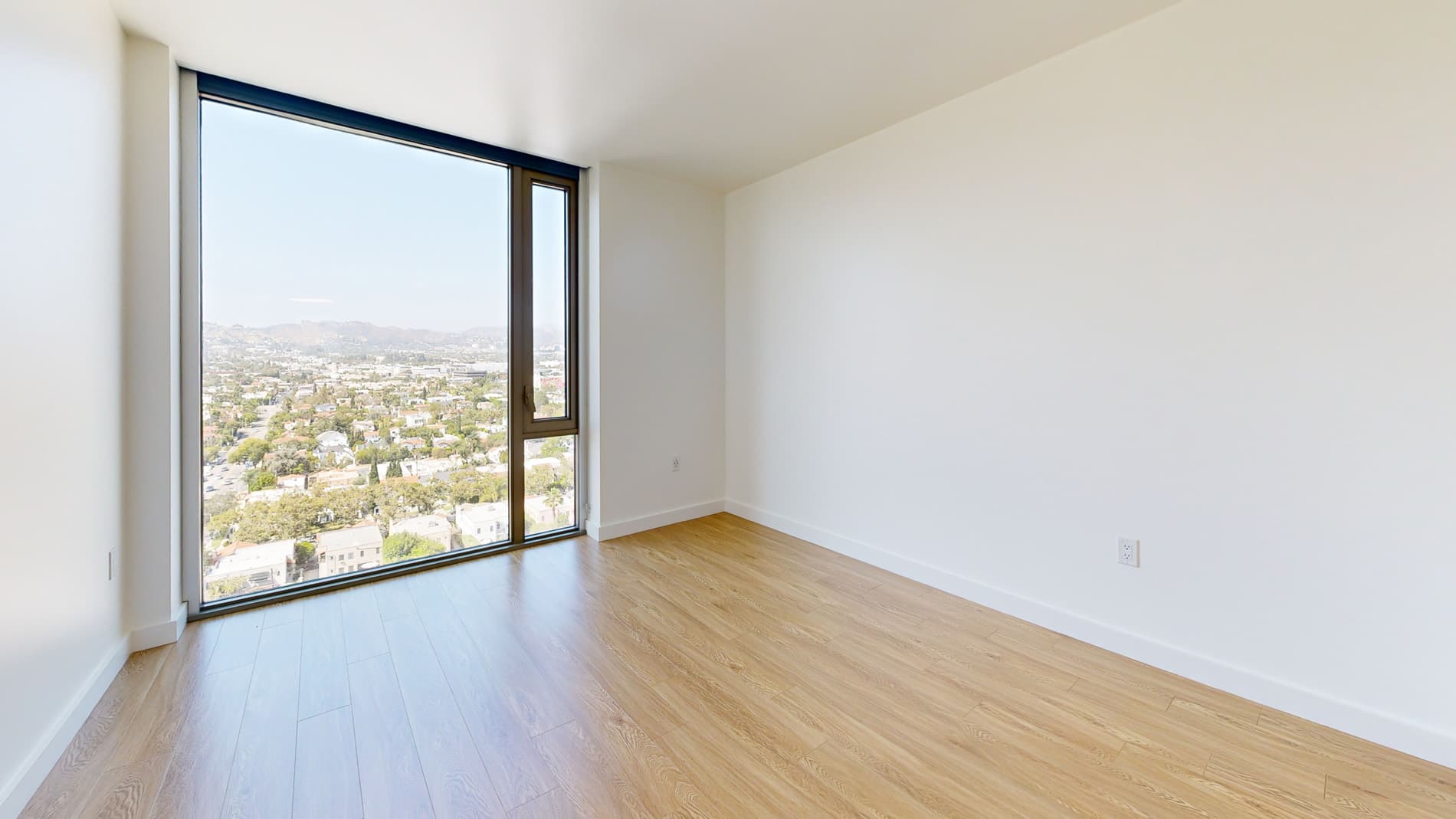 Vision on Wilshire 4 of 5