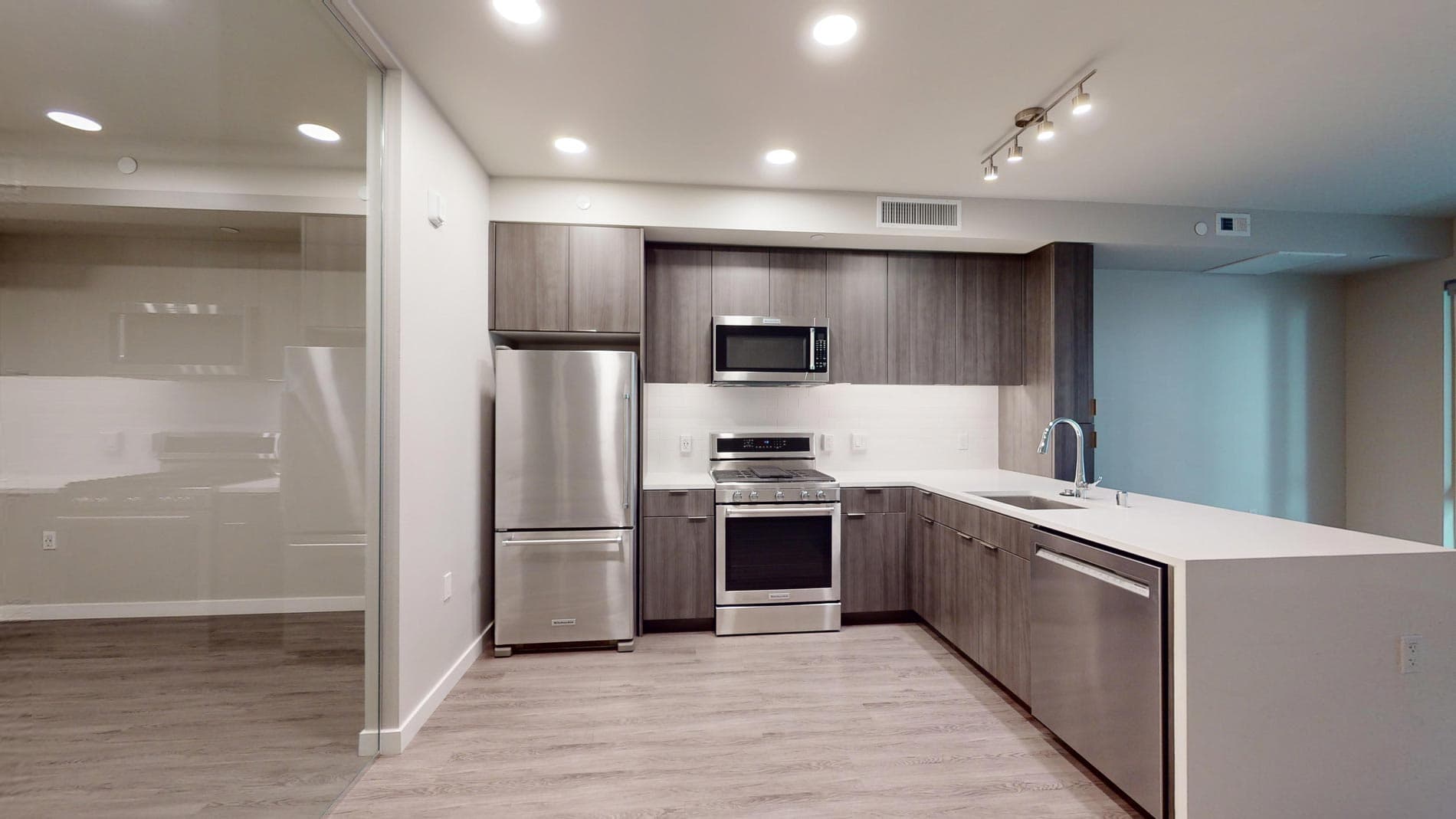 Residences at Lake Merritt 1 of 5