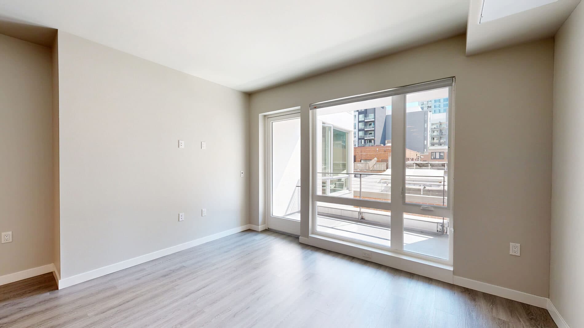 Residences at Lake Merritt 2 of 5