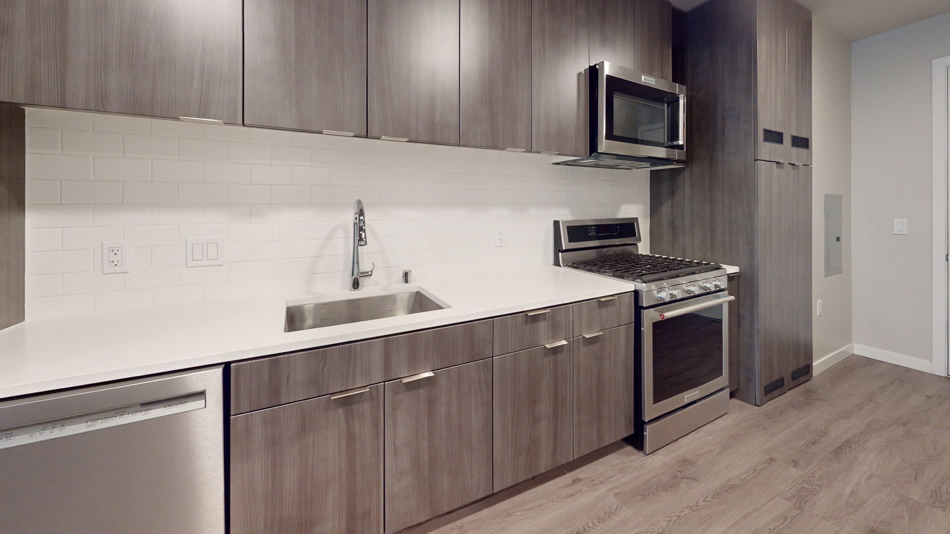 Residences at Lake Merritt 1 of 5