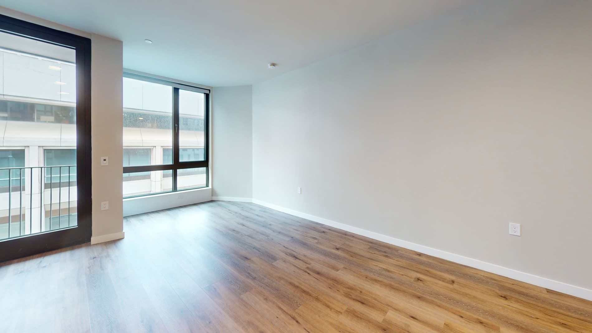 Residences at Lake Merritt 2 of 5