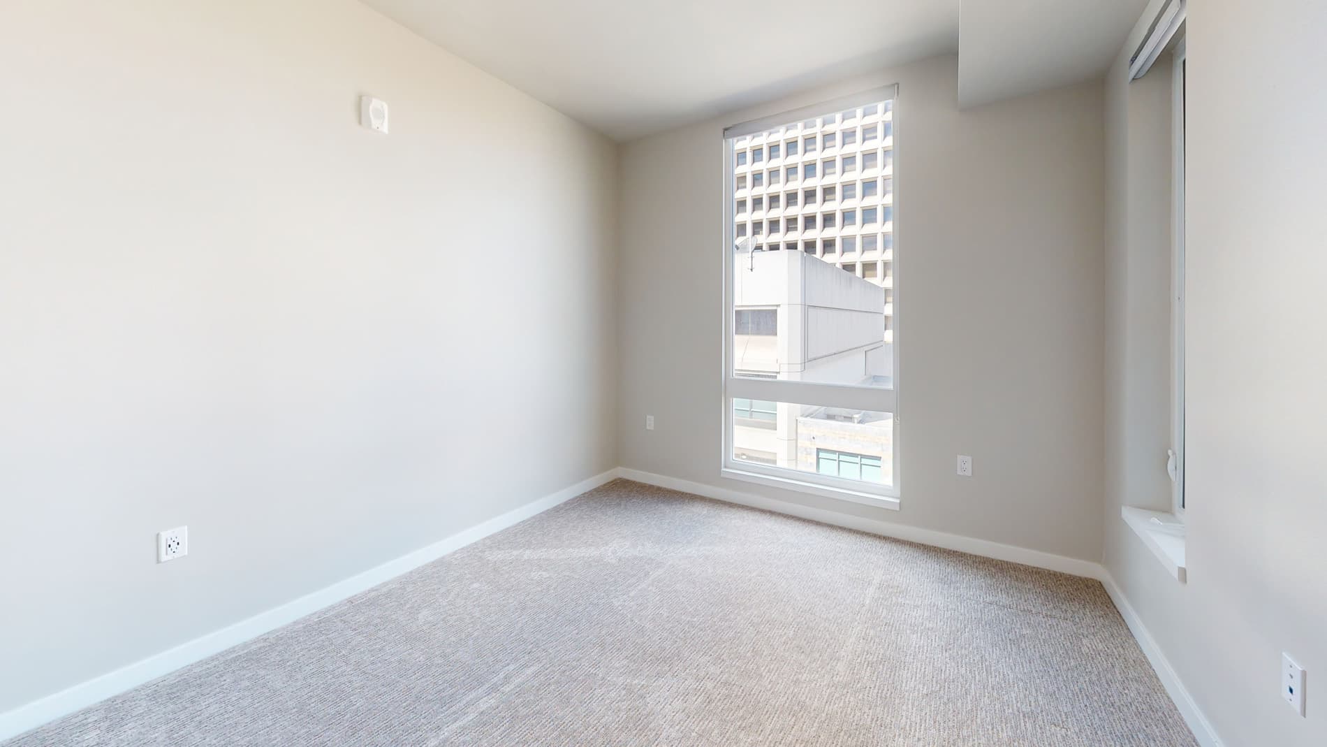 Residences at Lake Merritt 3 of 5