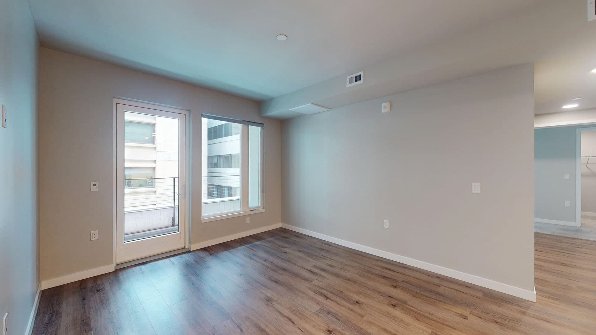 Residences at Lake Merritt 2 of 5