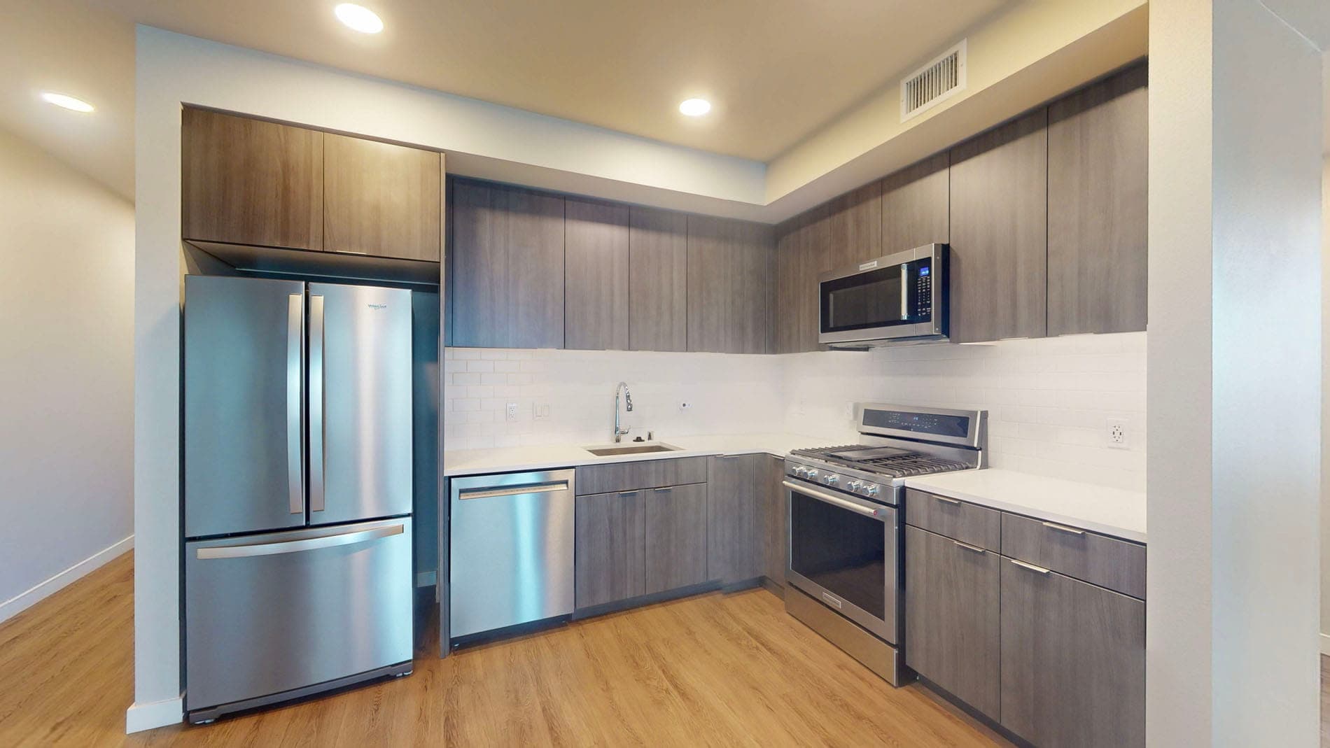 Residences at Lake Merritt 1 of 5