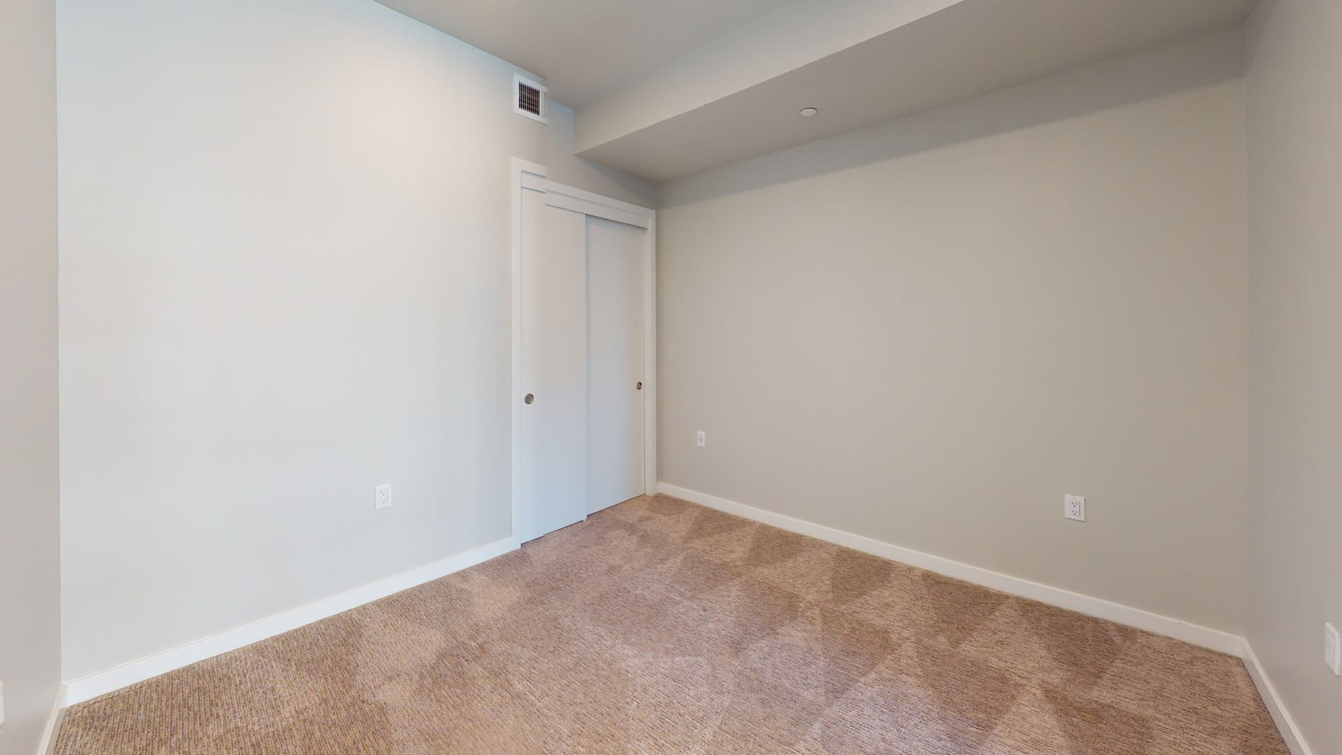 Residences at Lake Merritt 3 of 4
