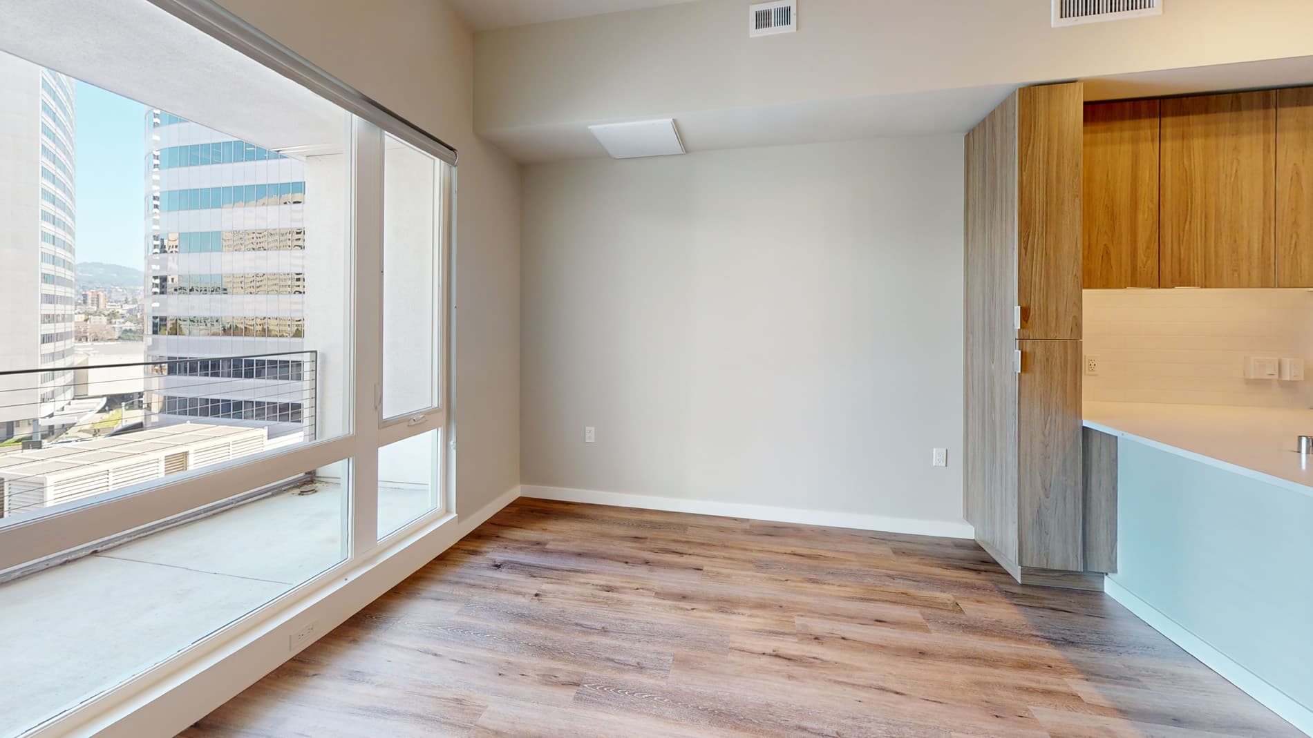 Residences at Lake Merritt 2 of 5