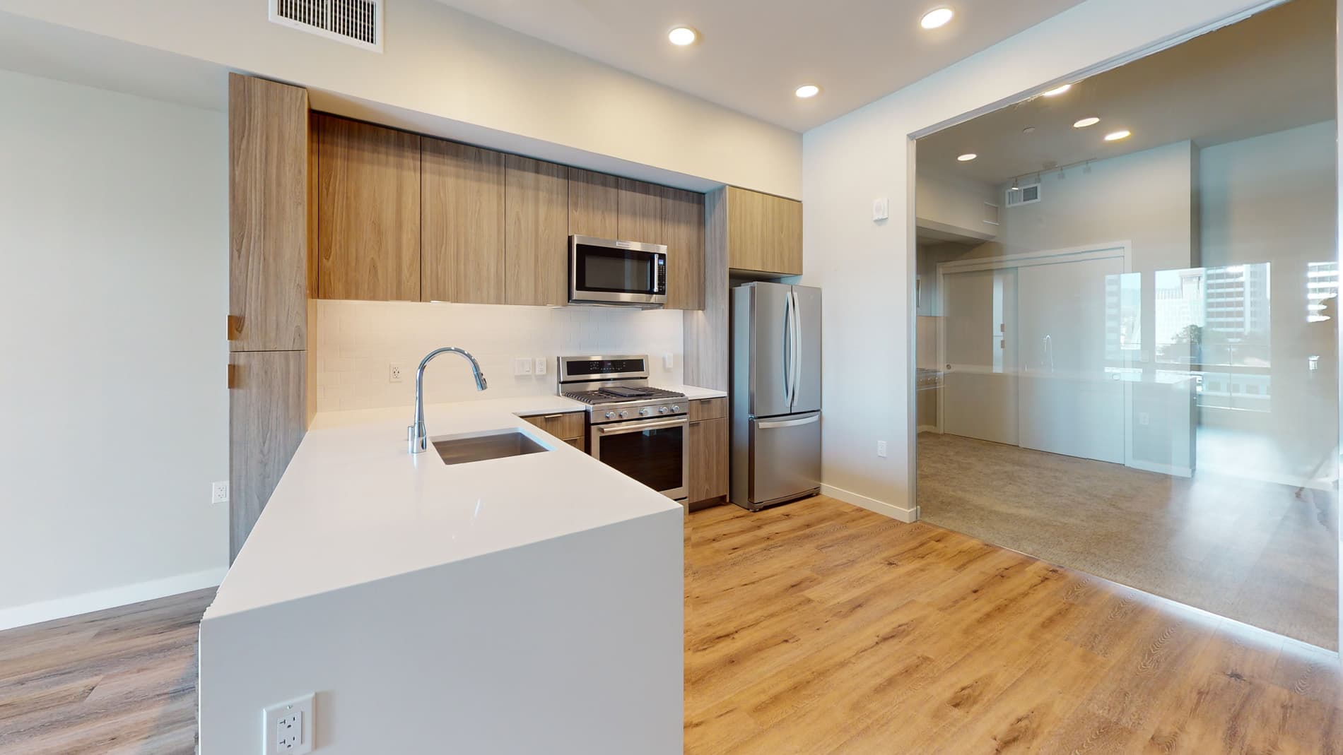 Residences at Lake Merritt 1 of 5
