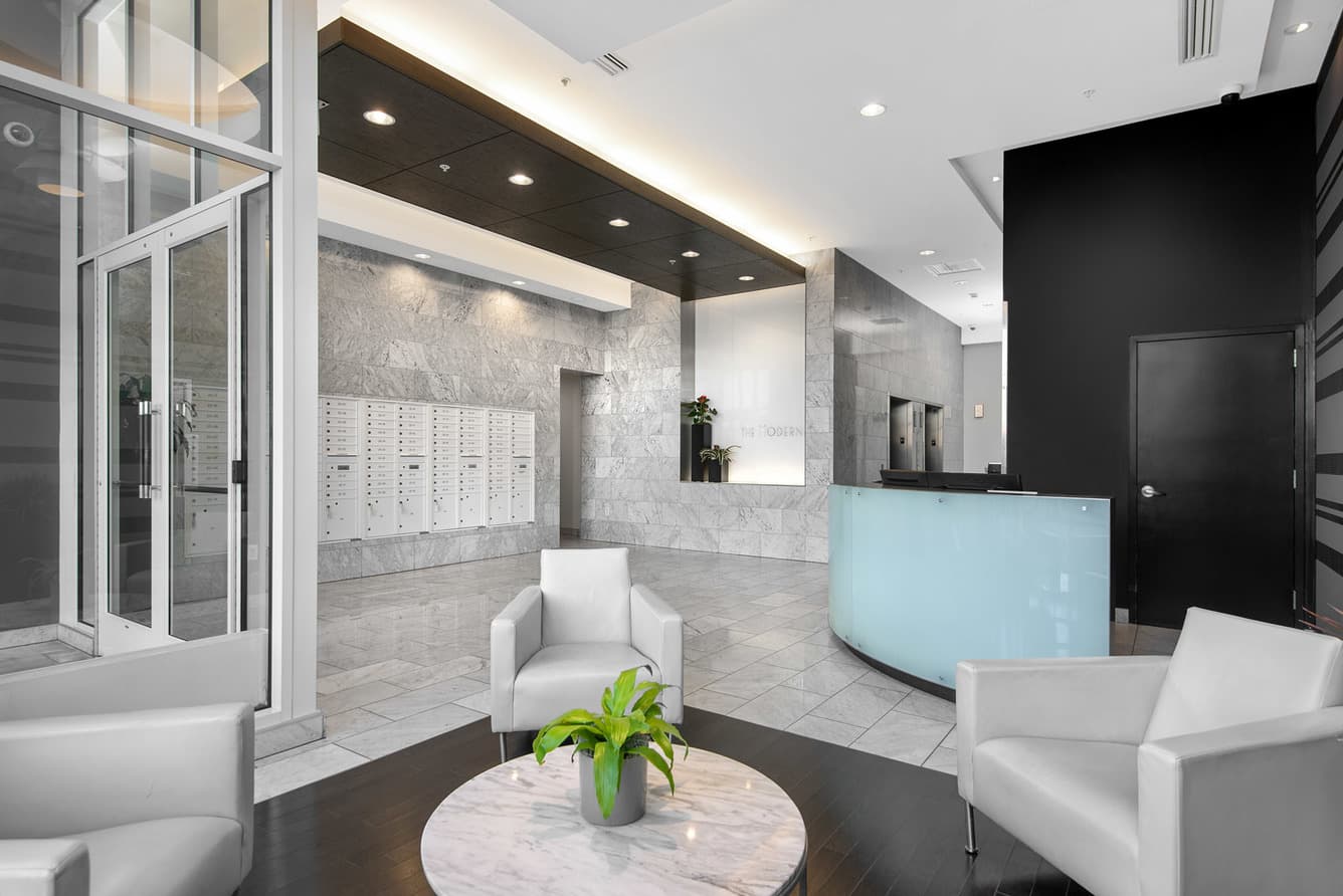 The Moderne Apartments 2 of 17