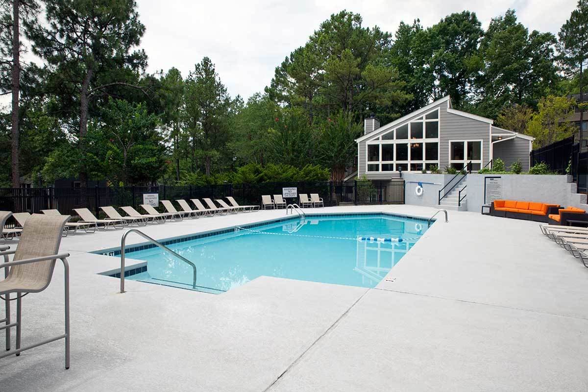 700 Riverchase 6 of 30