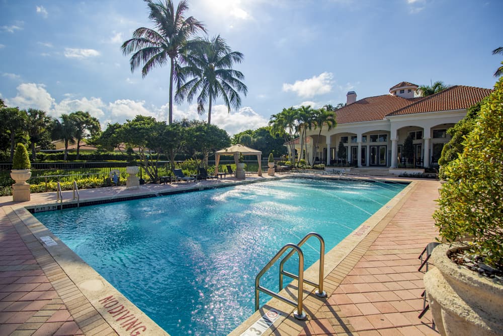 Villas d'Este Apartment Homes 9 of 124