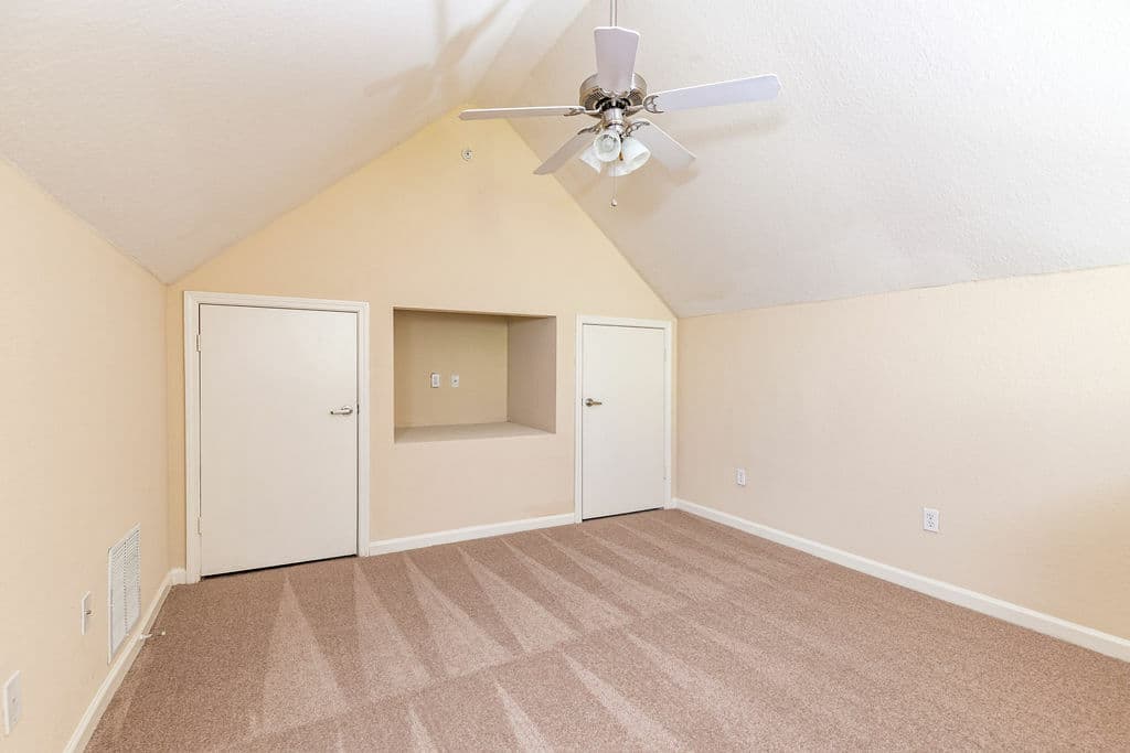 Park Lane Apartments 17 of 20