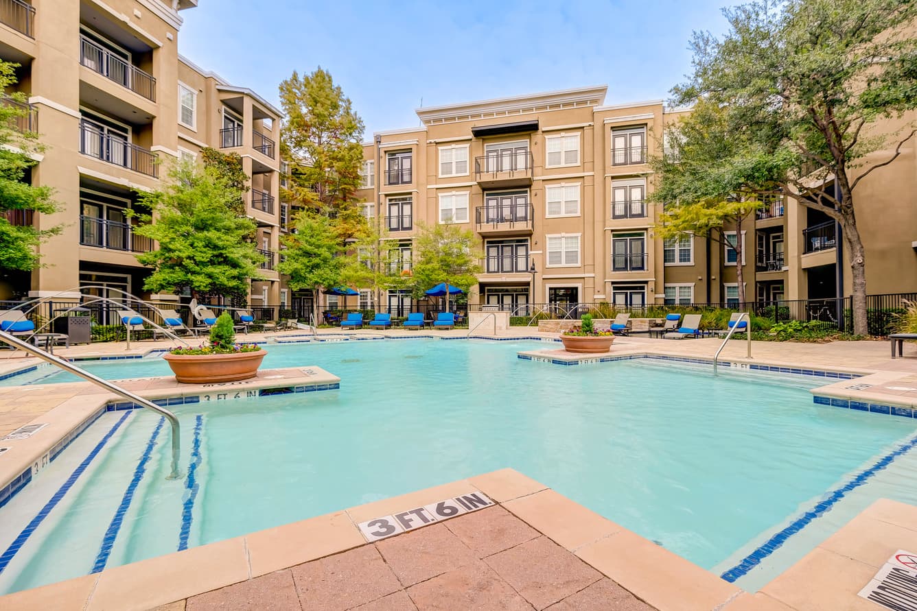 Via Las Colinas 17 of 39