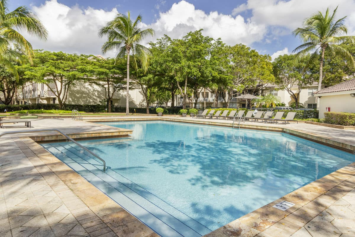 St. Tropez at Plantation 12 of 89