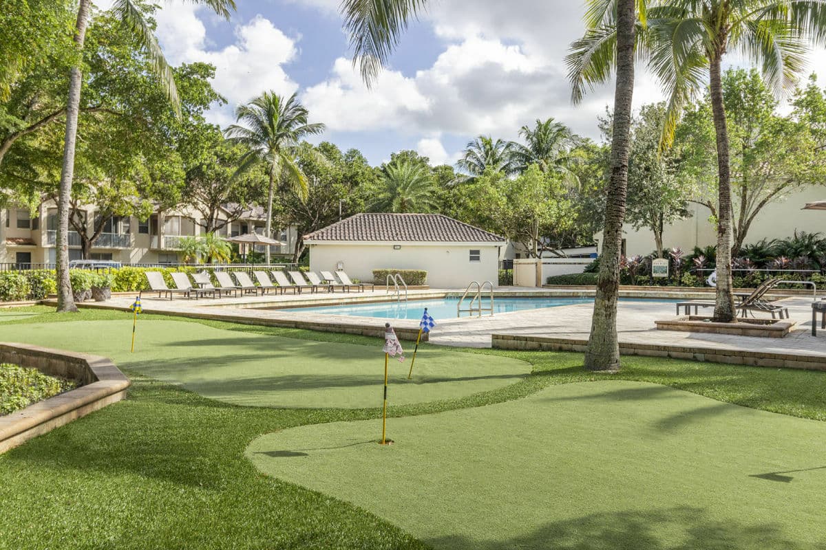 St. Tropez at Plantation 14 of 89