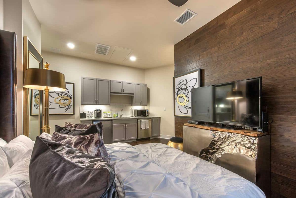 One Uptown 27 of 73
