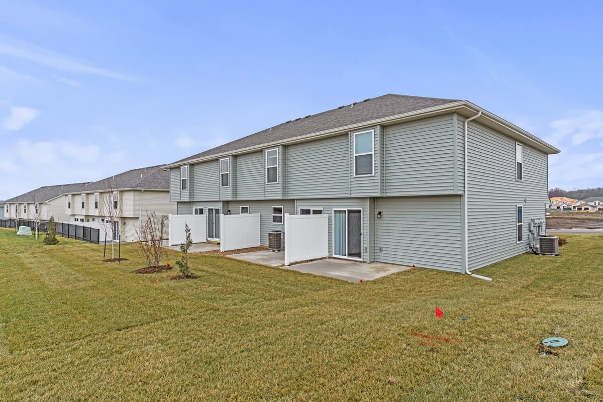 Oak Woods Townhomes 1 of 8
