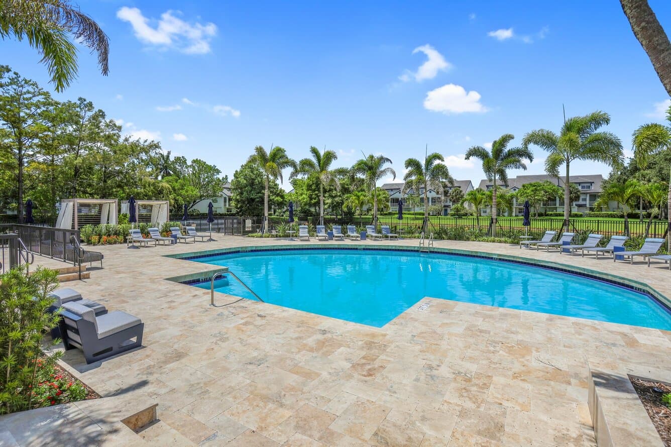 St. Tropez at Plantation 26 of 89