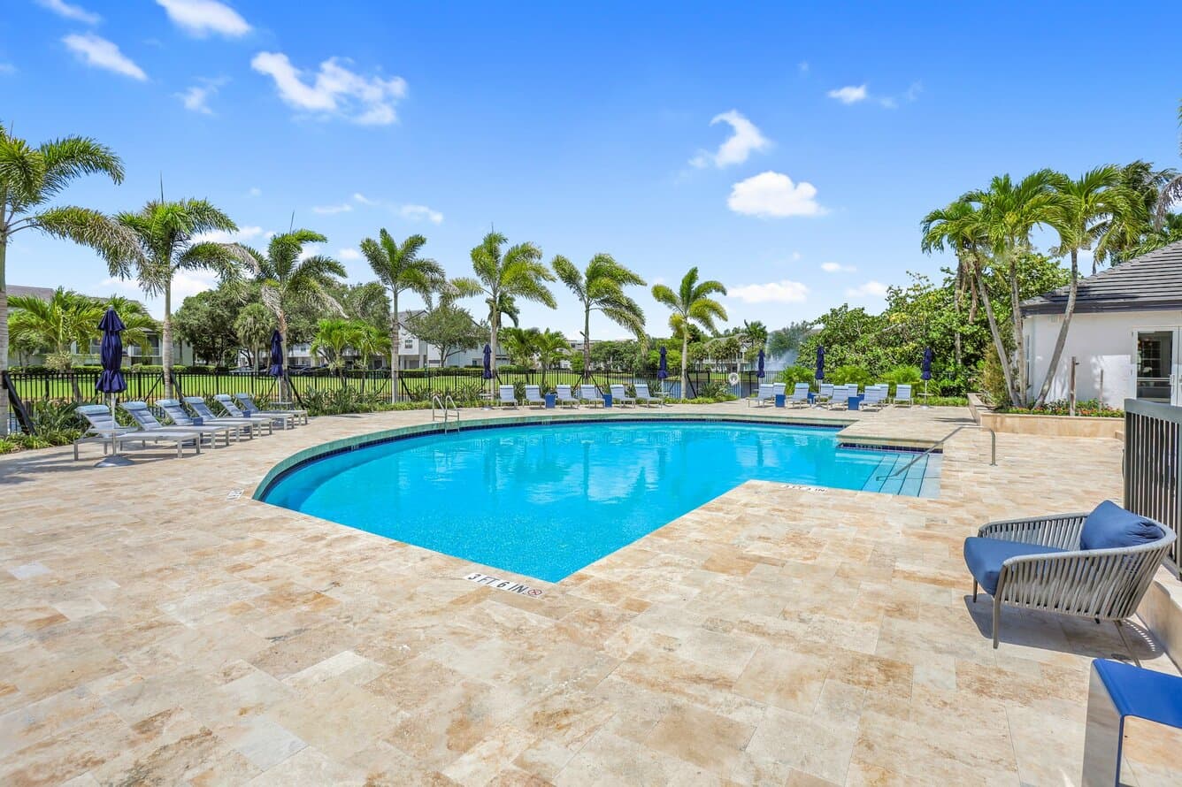 St. Tropez at Plantation 29 of 89
