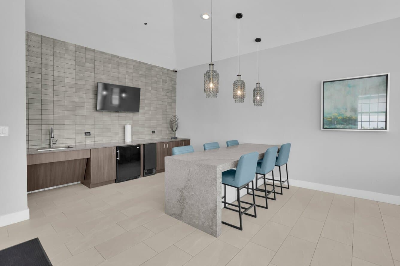 St. Tropez at Plantation 46 of 89