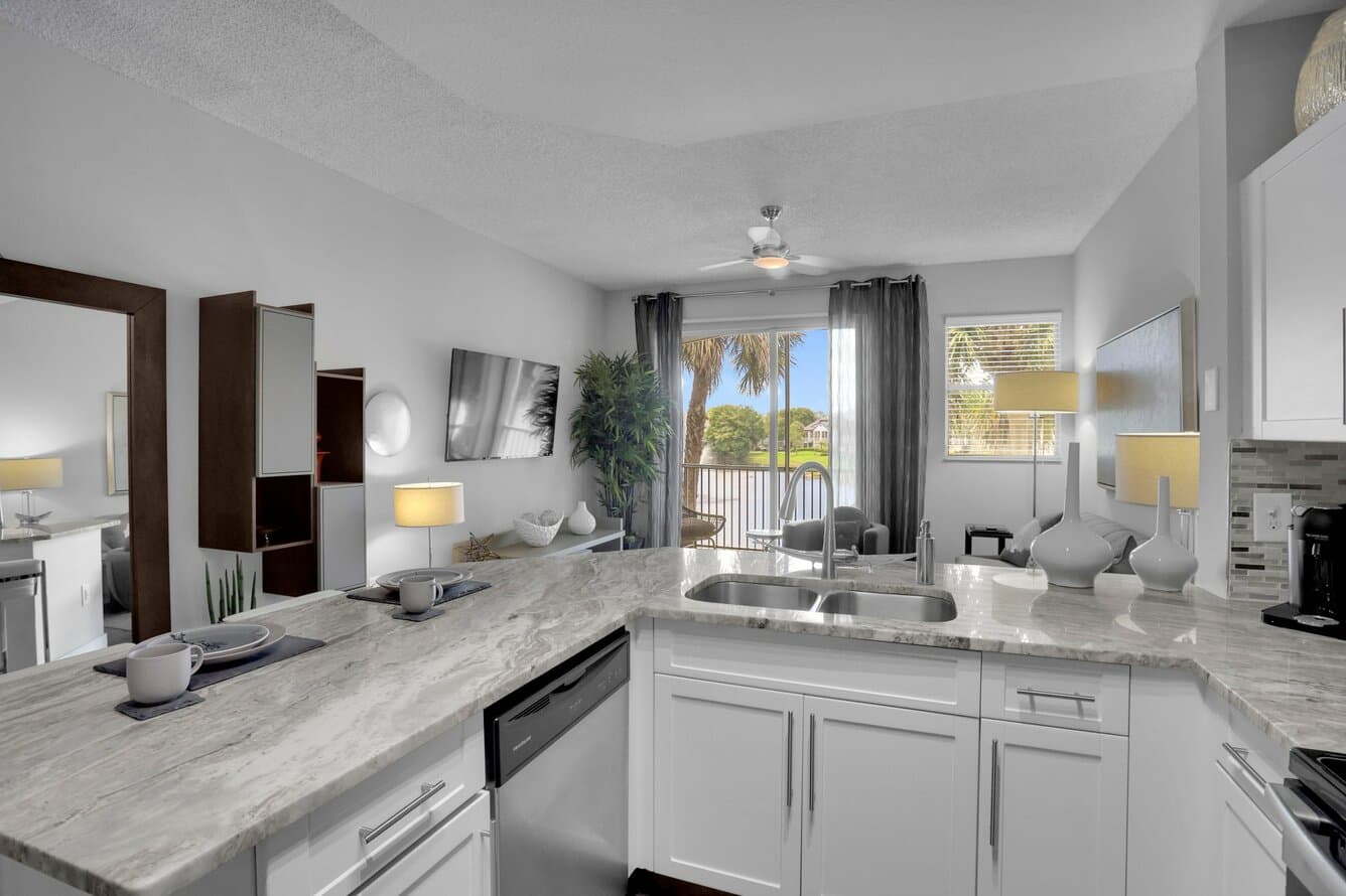 St. Tropez at Plantation 57 of 89