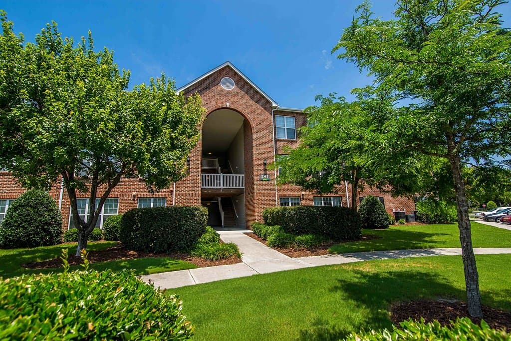 Reserve at Forest Hills 3 of 46