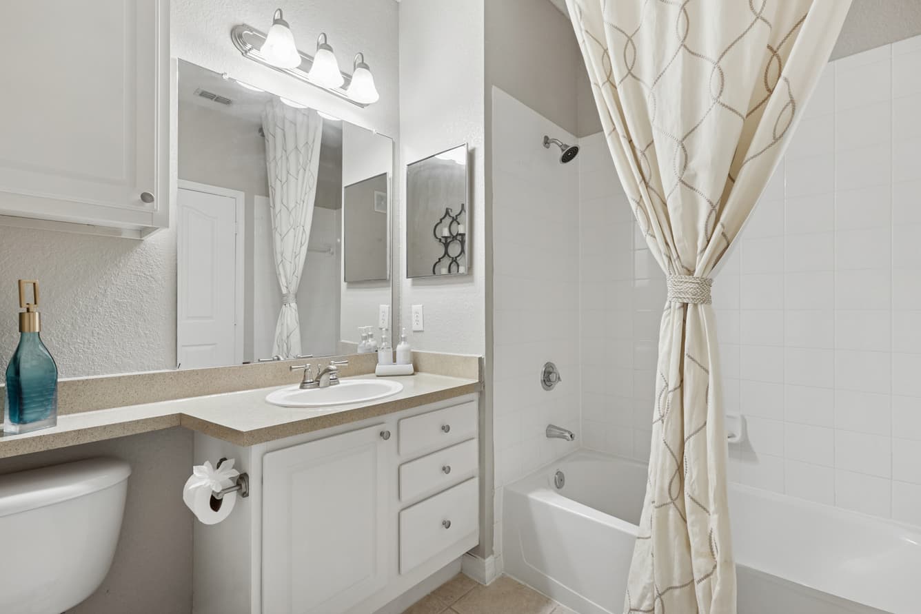 Sanctuary at Highland Oaks 23 of 33