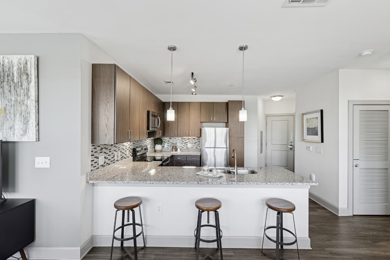 One Metrocenter 18 of 36