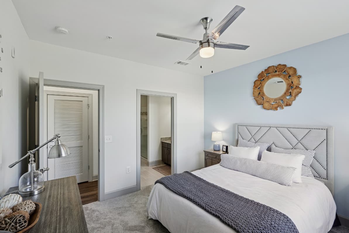 One Metrocenter 21 of 36