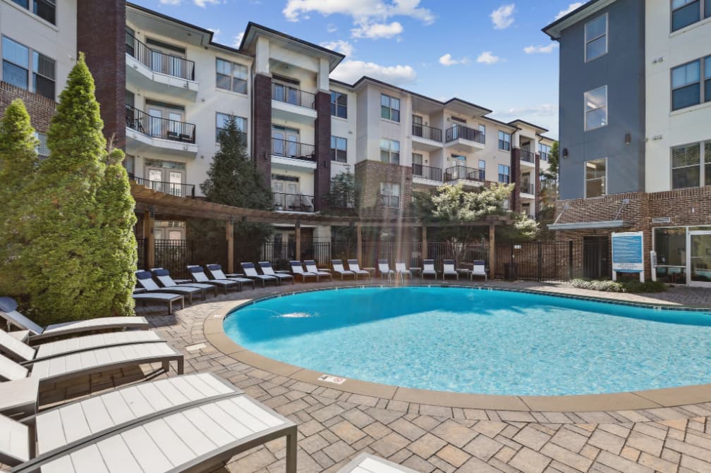 One Metrocenter 26 of 36