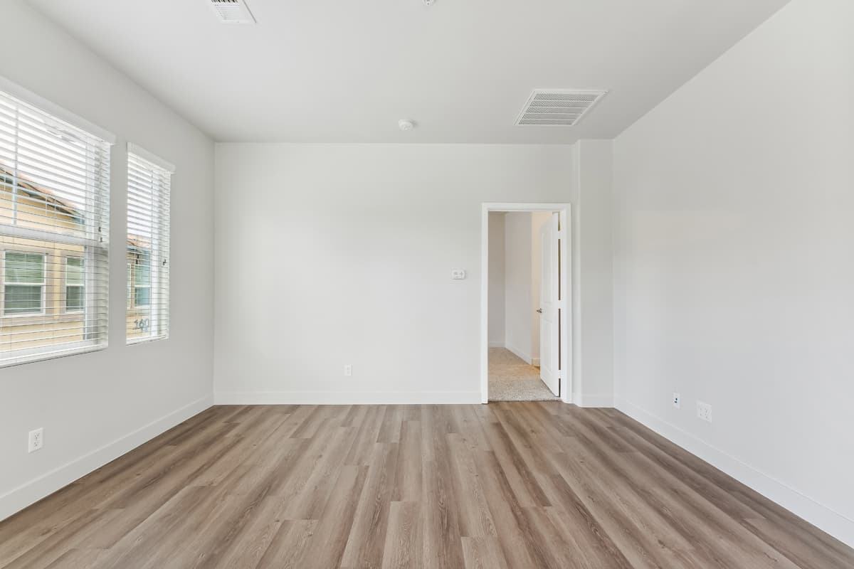 Casa Lago Eastlake 20 of 34