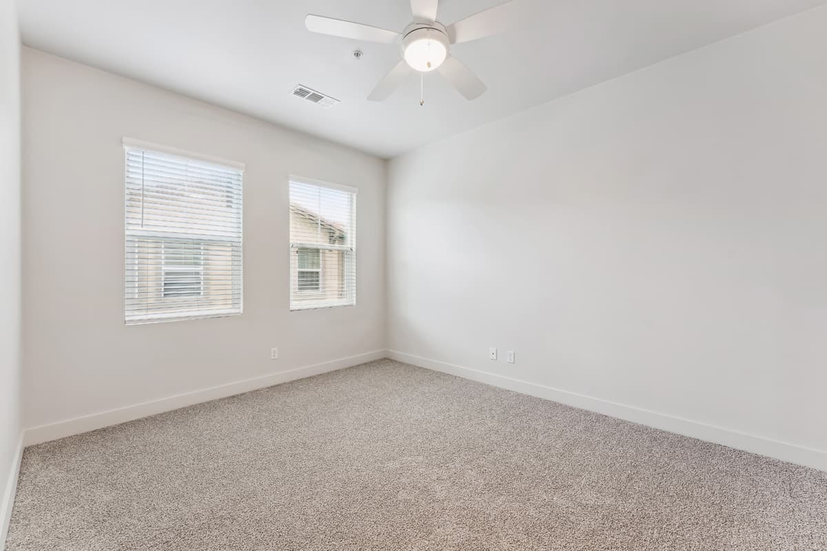 Casa Lago Eastlake 31 of 34