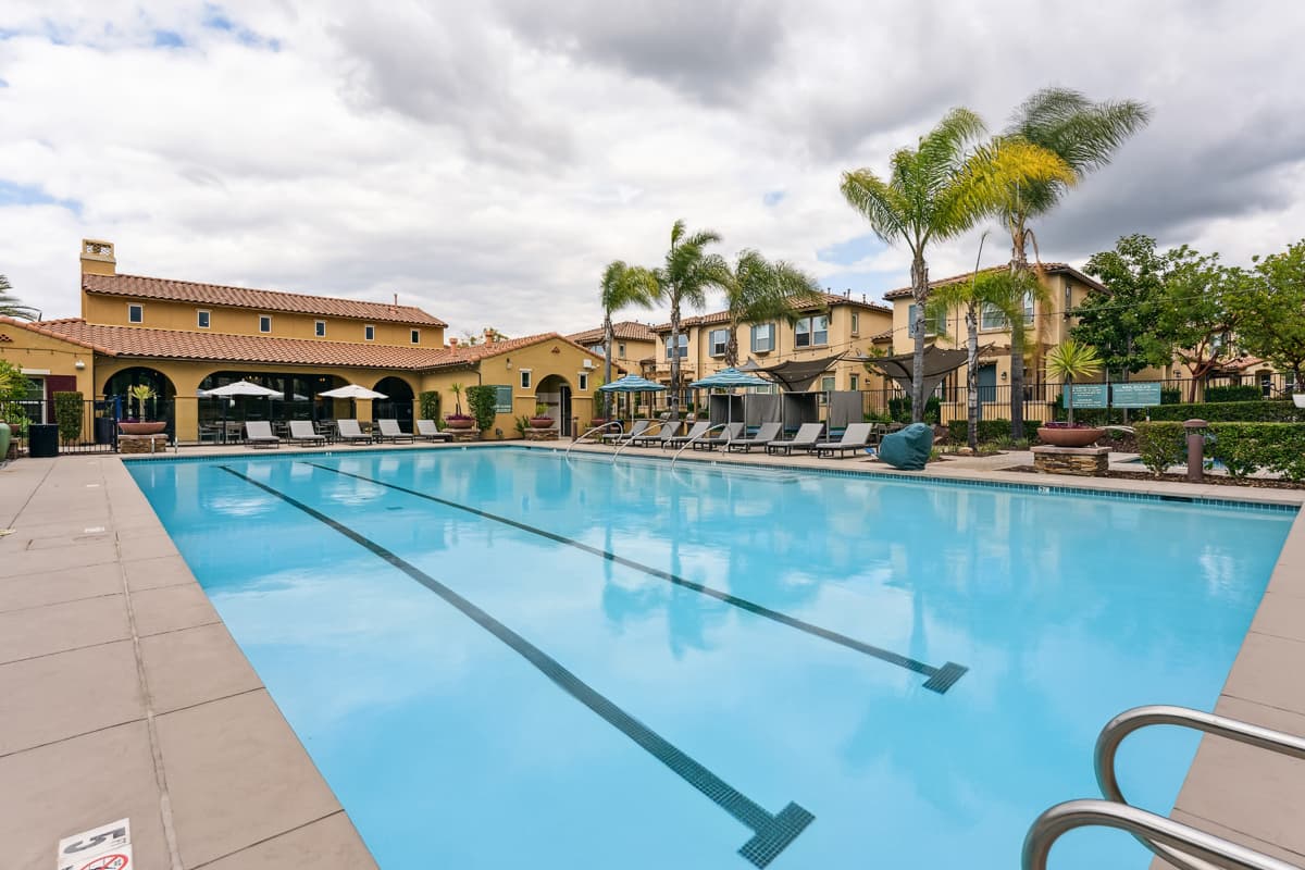 Casa Lago Eastlake 12 of 34