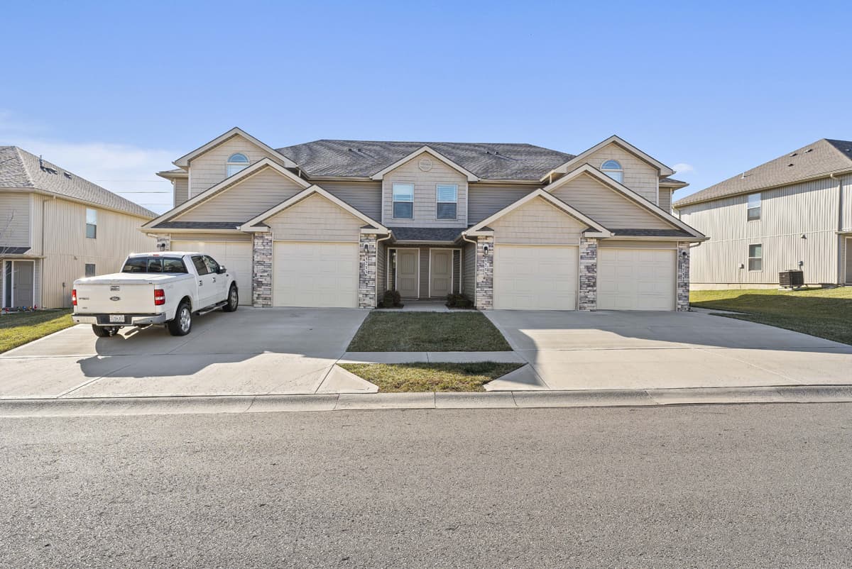 Traditions Townhomes 16 of 55