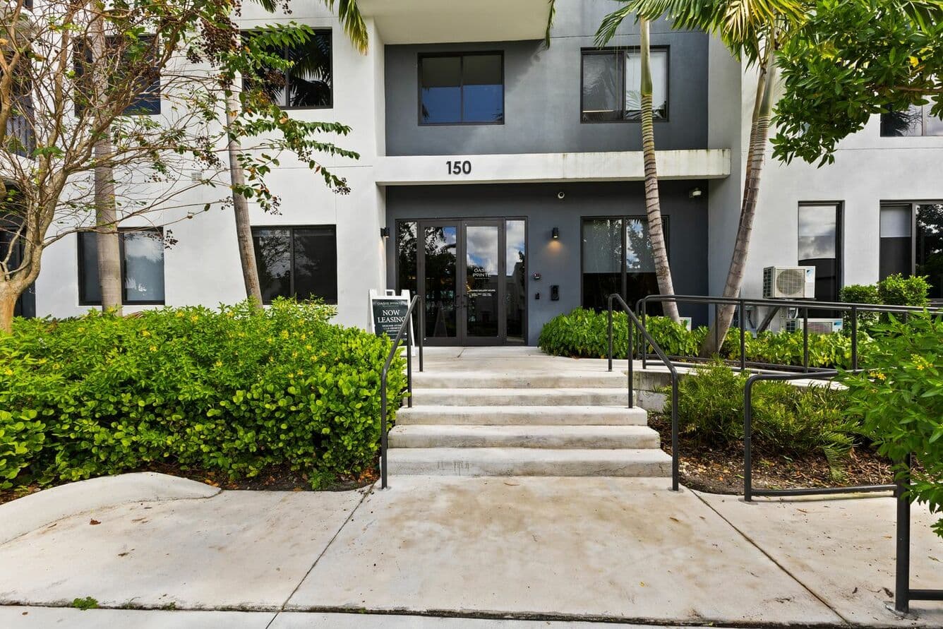 Oasis Pointe 2 of 20