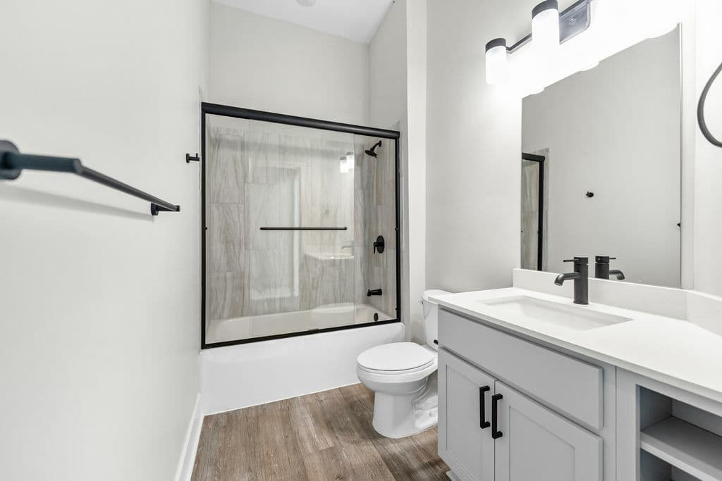 Residences at Blackwell Living 21 of 25
