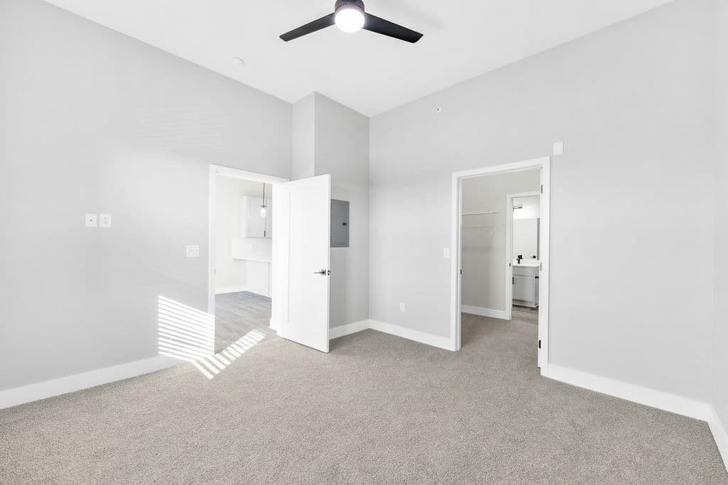 Residences at Blackwell Living 16 of 25
