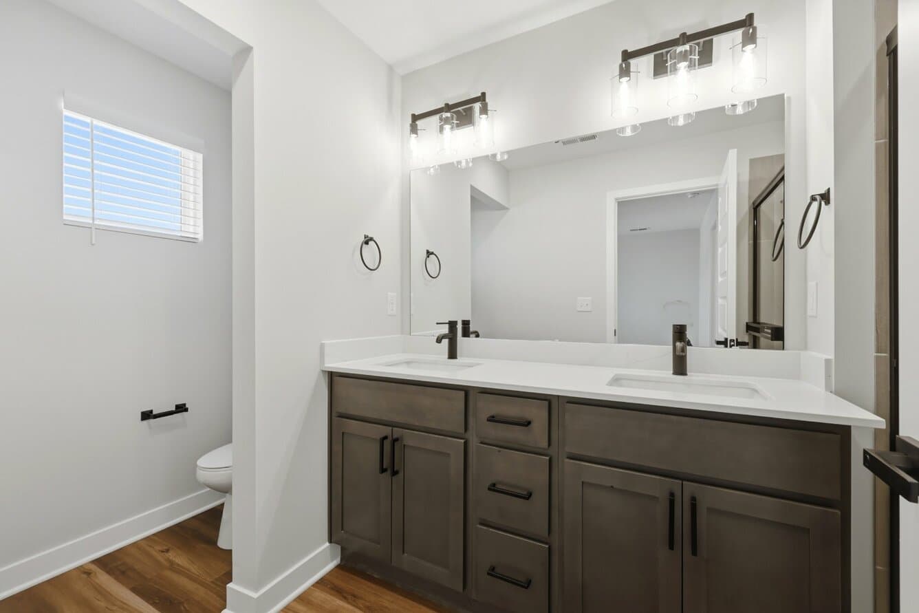 Reserve at Blackwell Living 63 of 70
