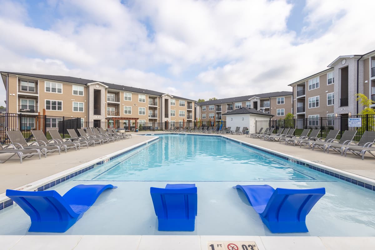 Lakeside Gardens Apartments 1 of 8