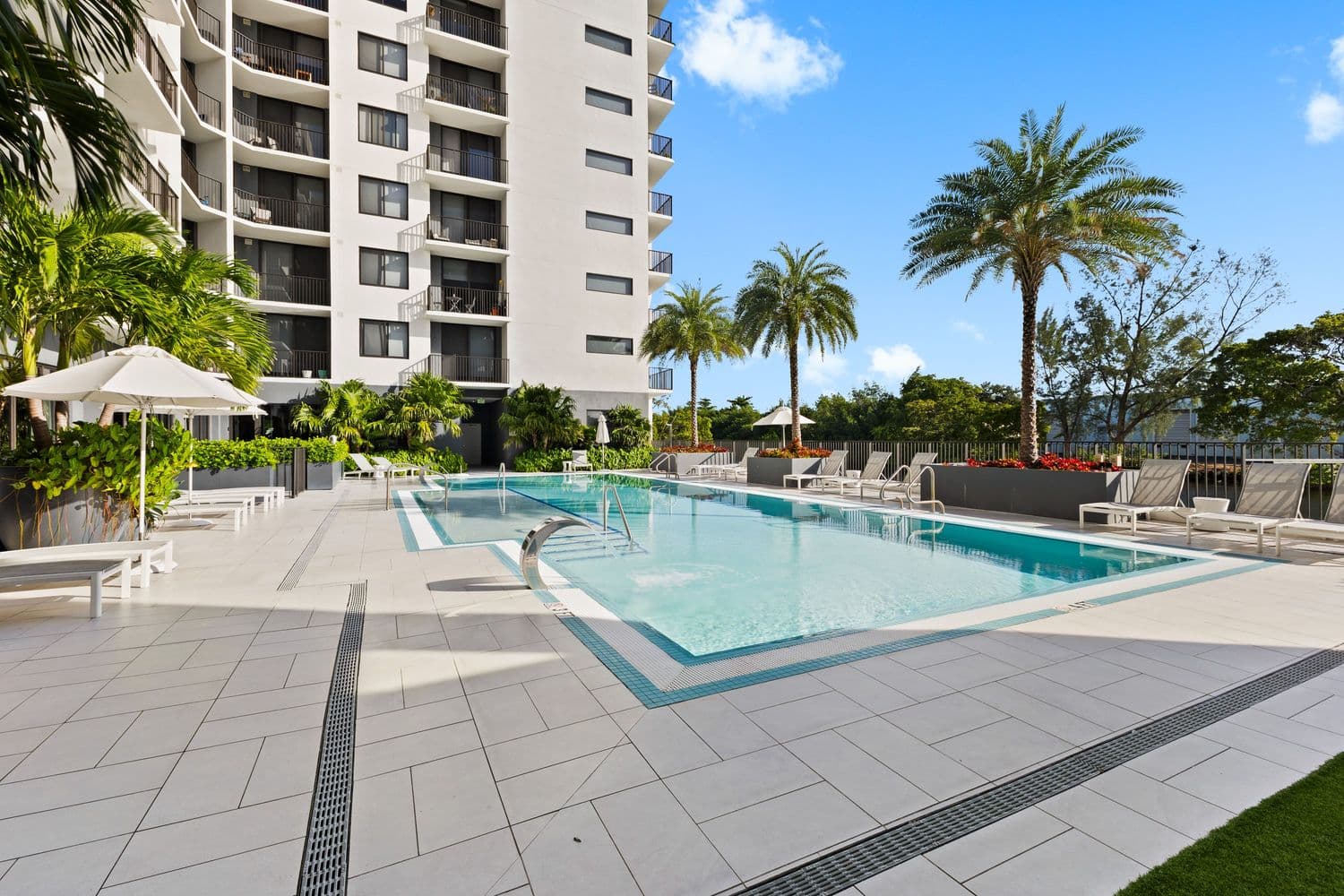 Oasis Pointe 1 of 20