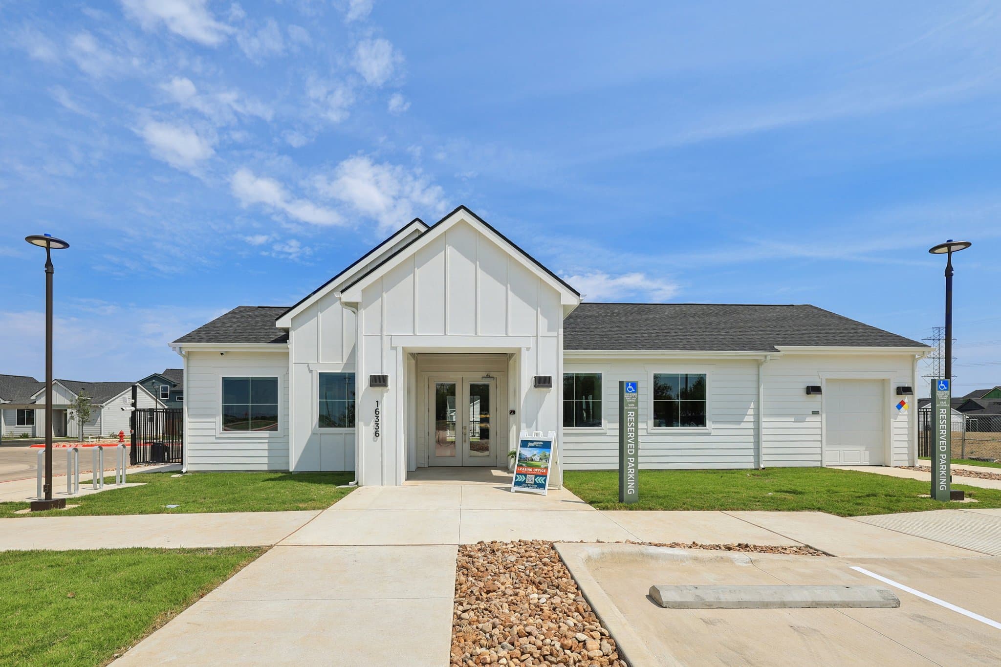 YardHomes Trailside 1 of 39