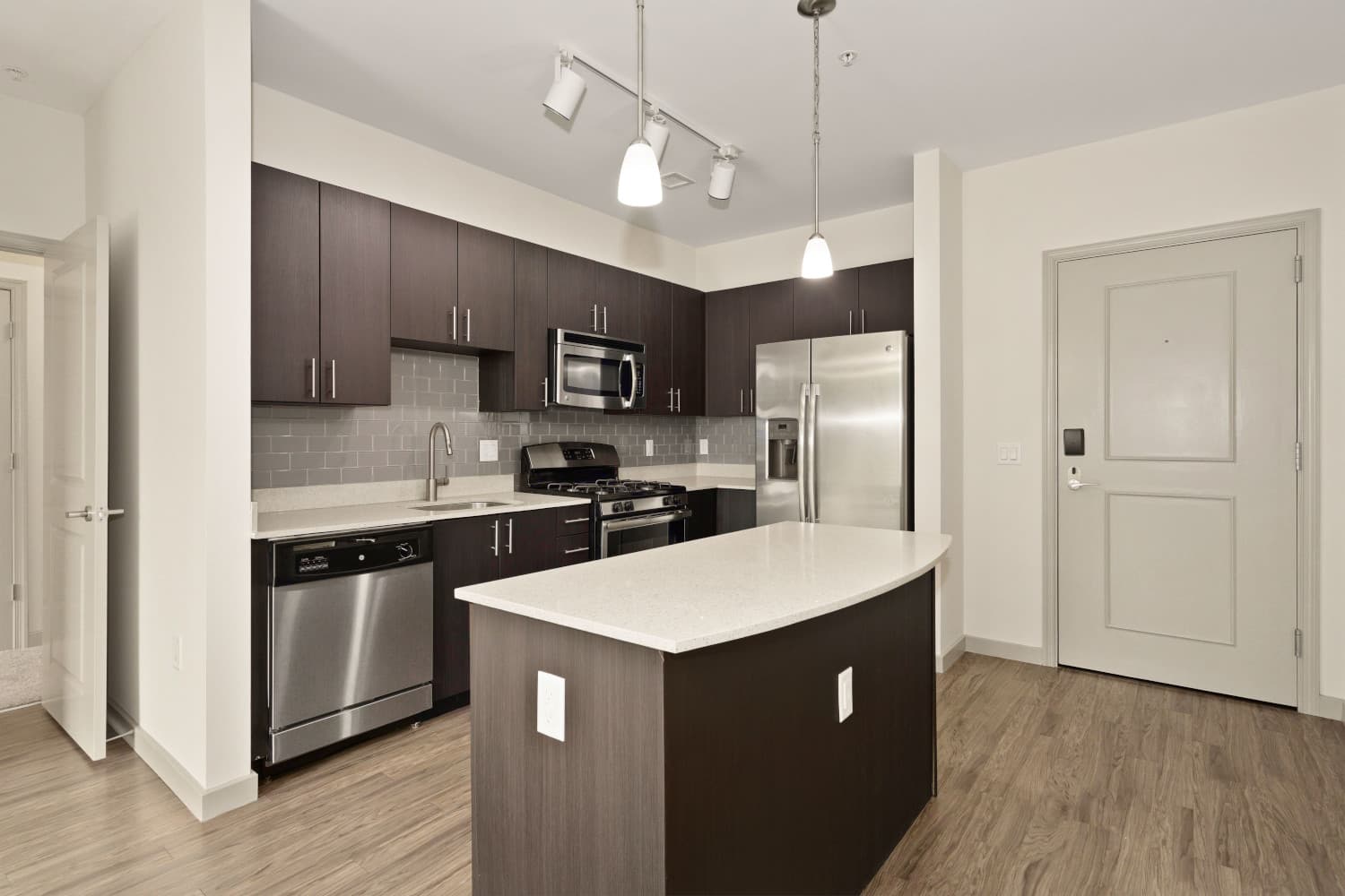 7001 Arlington At Bethesda 1 of 1