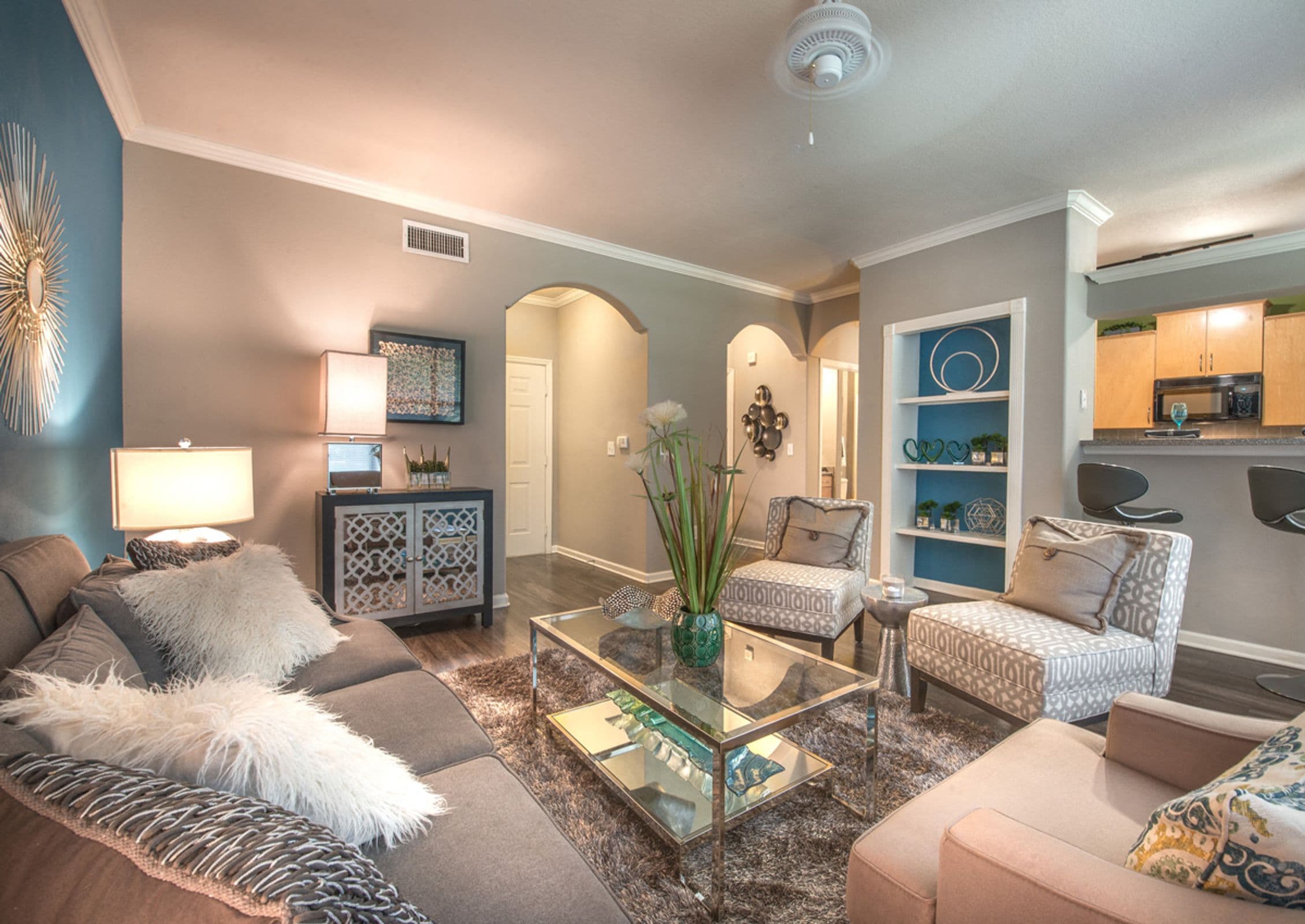 The Enclave 1 of 6