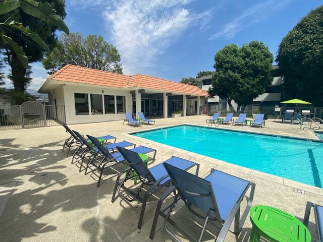 Covina Grand 1 of 1